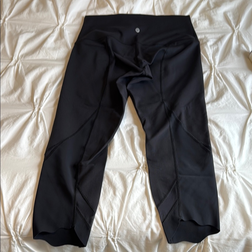 Black Cropped Leggings